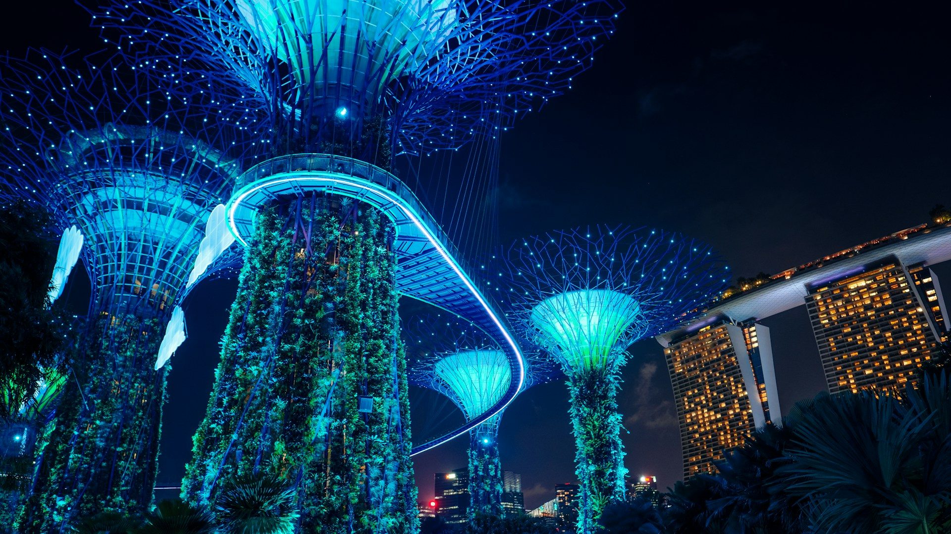 Gardens by the Bay Tickets – Flower Dome + Cloud Forest with Jurassic World: The Experience